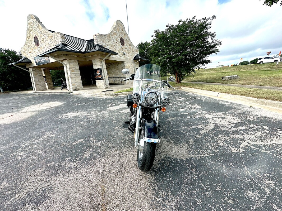 2024 Harley-Davidson Heritage Classic FLHCS - Photo 4