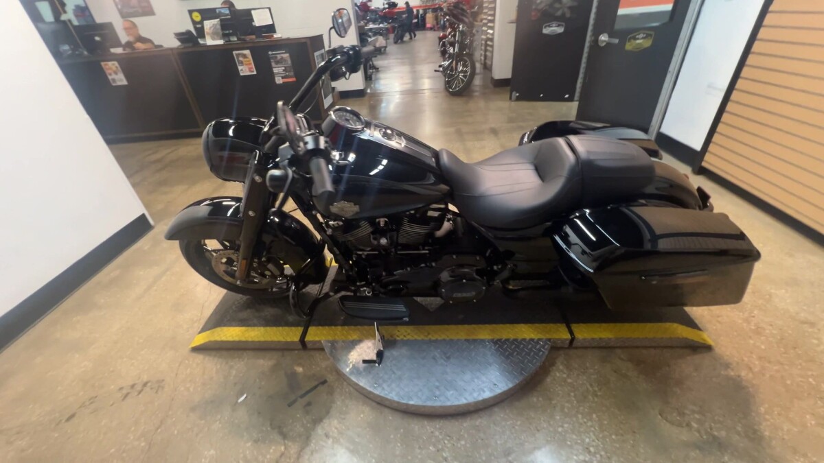 2025 Harley-Davidson Road King Special FLHRXS - Photo 9