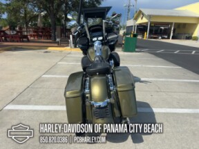 2017 Harley-Davidson<sup>®</sup> Road Glide<sup>®</sup> Special thumb 2