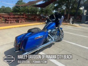 2025 Harley-Davidson<sup>®</sup> Road Glide® thumb 3