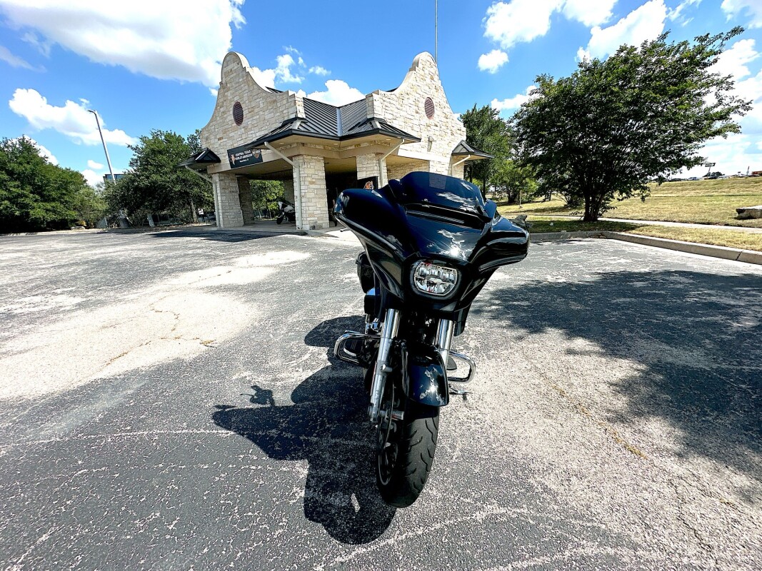 2024 Harley-Davidson Street Glide FLHX - Photo 4