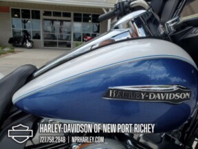 2015 Harley-Davidson<sup>®</sup> Tri Glide® Ultra thumb 1