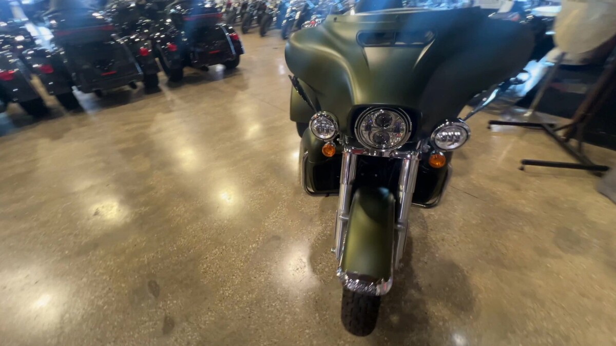 2022 Harley-Davidson Tri Glide Ultra FLHTCUTG - Photo 7