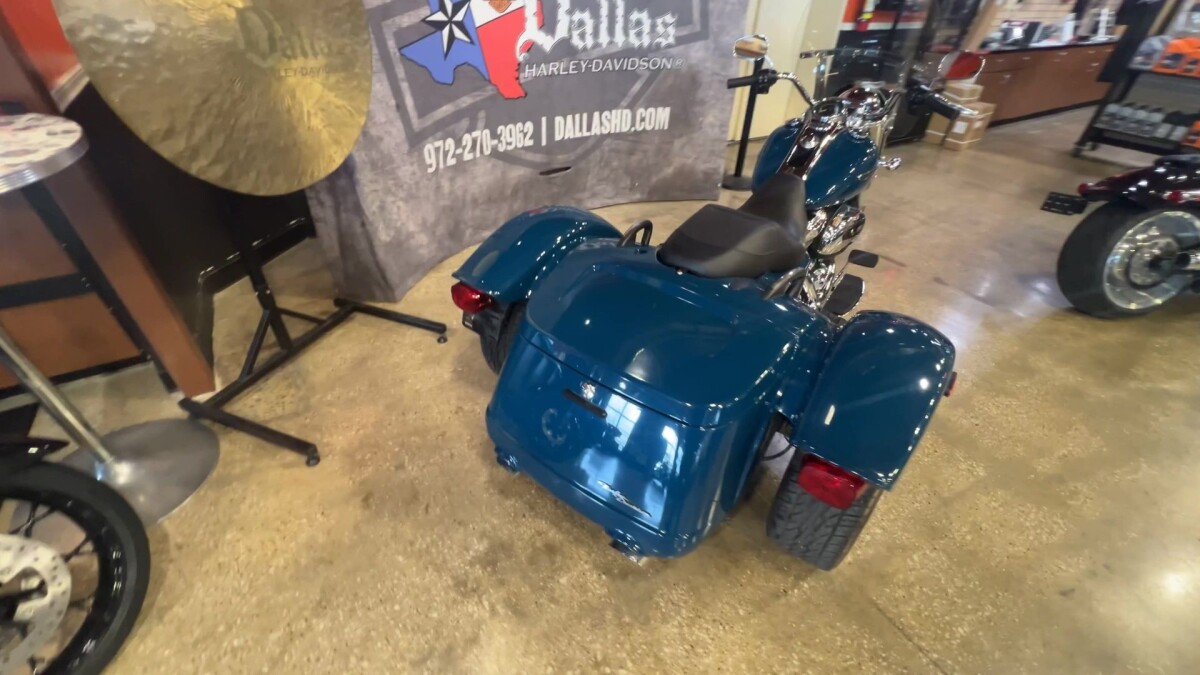 2021 Harley-Davidson Freewheeler FLRT - Photo 3