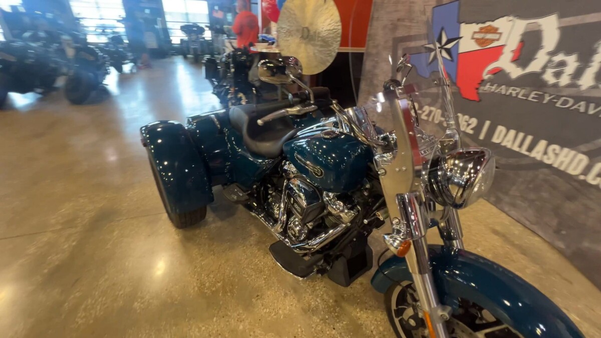 2021 Harley-Davidson Freewheeler FLRT - Photo 6