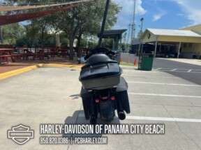 2021 Harley-Davidson<sup>®</sup> Street Glide® Special thumb 2