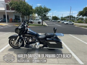 2013 Harley-Davidson<sup>®</sup> Street Glide<sup>®</sup> thumb 0