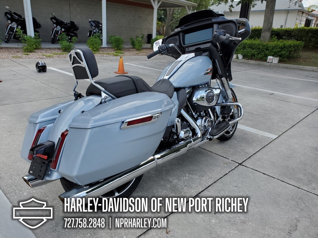 2025 Harley-Davidson Street Glide - Photo 8