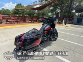 2025 Harley-Davidson<sup>®</sup> CVO™ Road Glide® ST thumb 3