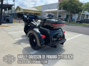 2025 Harley-Davidson® Tri Glide® Ultra thumb 1