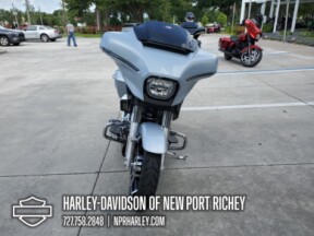 2025 Harley-Davidson<sup>®</sup> Street Glide® thumb 2