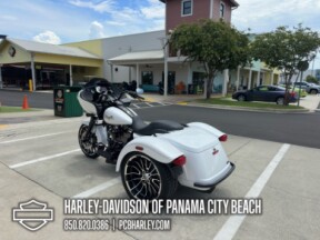 2025 Harley-Davidson® Road Glide® 3 thumb 1