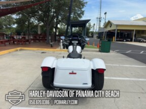 2025 Harley-Davidson® Road Glide® 3 thumb 2