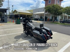 2025 Harley-Davidson® Road Glide™ thumb 1