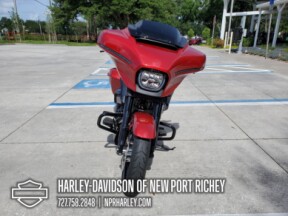 2025 Harley-Davidson<sup>®</sup> Street Glide® thumb 3
