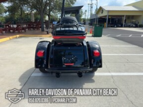 2025 Harley-Davidson® Tri Glide® Ultra thumb 2