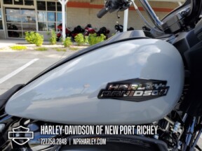 2025 Harley-Davidson® Road Glide™ thumb 1