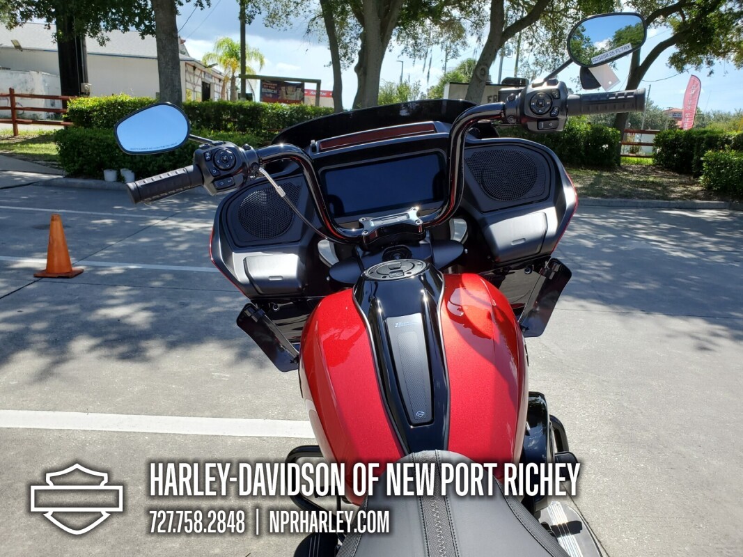 2025 Harley-Davidson Road Glide - Photo 9