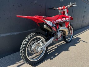 2023 GasGas MC 125 thumb 3