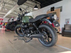 2024 Moto Guzzi V7 Stone thumb 2