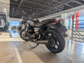 2024 Moto Guzzi V7 Stone thumb 2