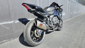 2020 Yamaha YZF-R1 thumb 2