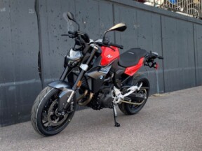 2024 BMW Motorrad F 900 R thumb 0