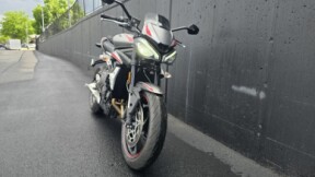 2022 Triumph Street Triple R thumb 1