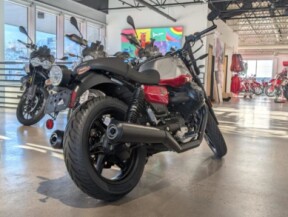 2024 Moto Guzzi V7 Stone Corsa thumb 3