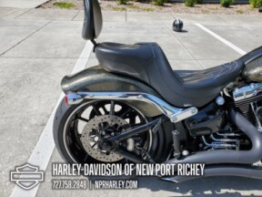2016 Harley-Davidson® Breakout® thumb 0