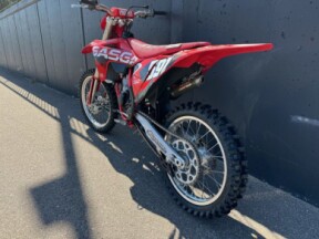2023 GasGas MC 125 thumb 1