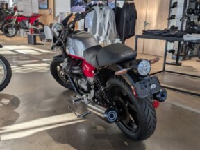2024 Moto Guzzi V7 Stone Corsa thumb 1