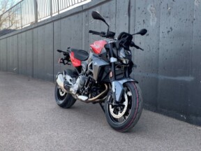 2024 BMW Motorrad F 900 R thumb 2