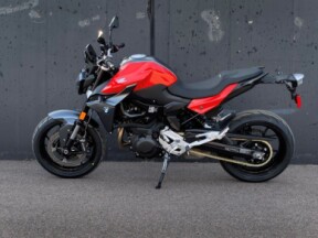 2024 BMW Motorrad F 900 R thumb 1
