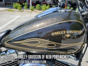 2016 Harley-Davidson® Breakout® thumb 2