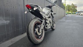 2022 Triumph Street Triple R thumb 2