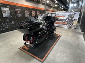 FLHXU 2025 Street Glide™ Ultra thumb 2