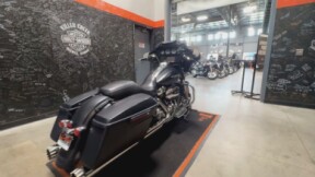 2017 Harley-Davidson<sup>®</sup> Street Glide<sup>®</sup> Special BLACK DENIM thumb 1
