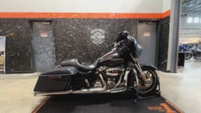 2017 Harley-Davidson<sup>®</sup> Street Glide<sup>®</sup> Special BLACK DENIM thumb 0