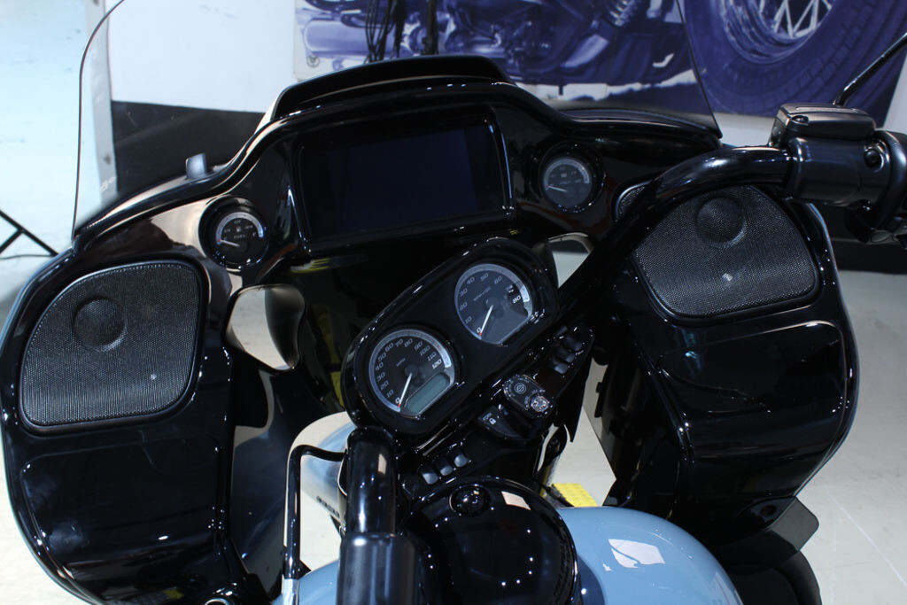 FLTRK 2024 Road Glide Limited - Photo 7