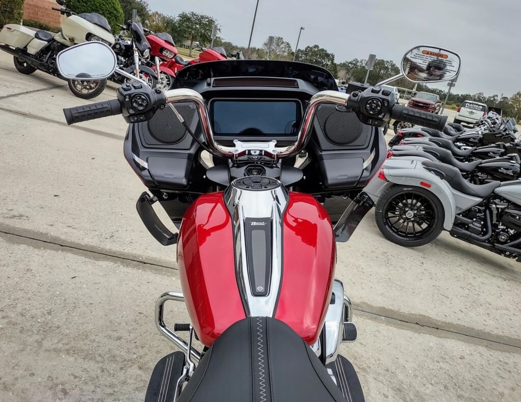 Road Glide - Photo 6