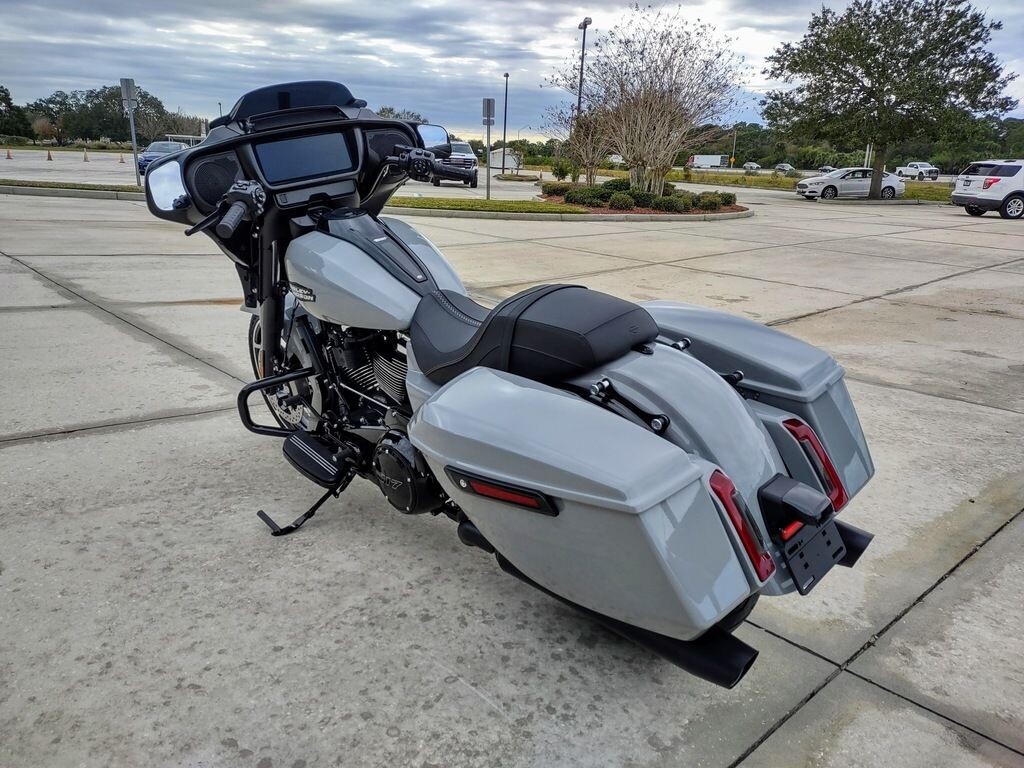 Street Glide - Photo 7