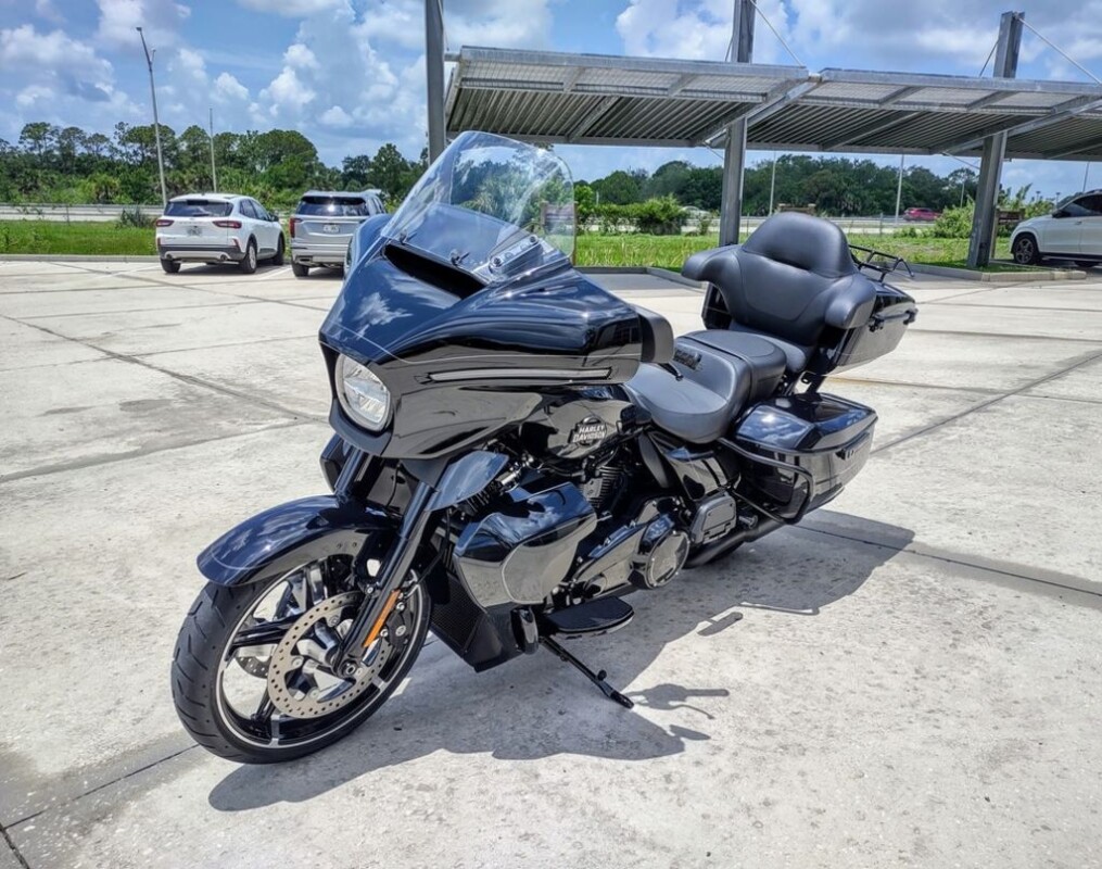 Street Glide Ultra - Photo 9