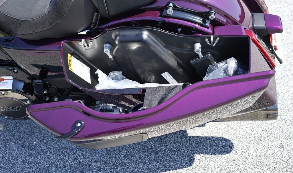 FLTRXSE 2025 CVO Road Glide - Photo 6