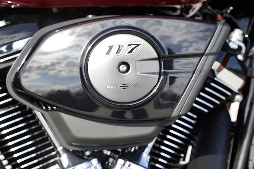 FLTRX 2025 Road Glide - Photo 9