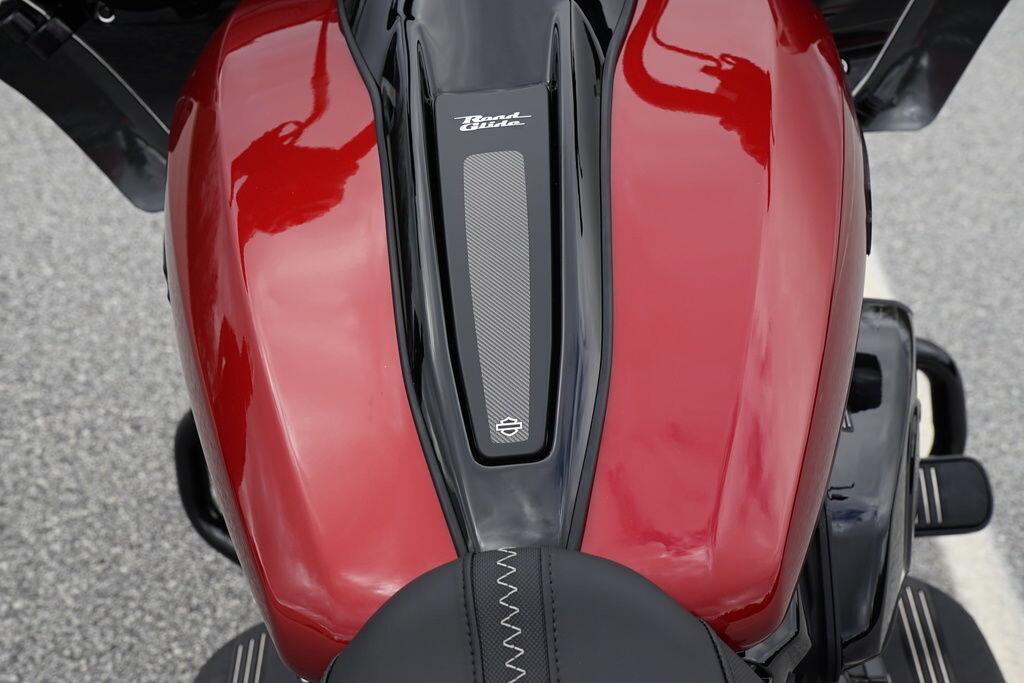 FLTRX 2025 Road Glide - Photo 8