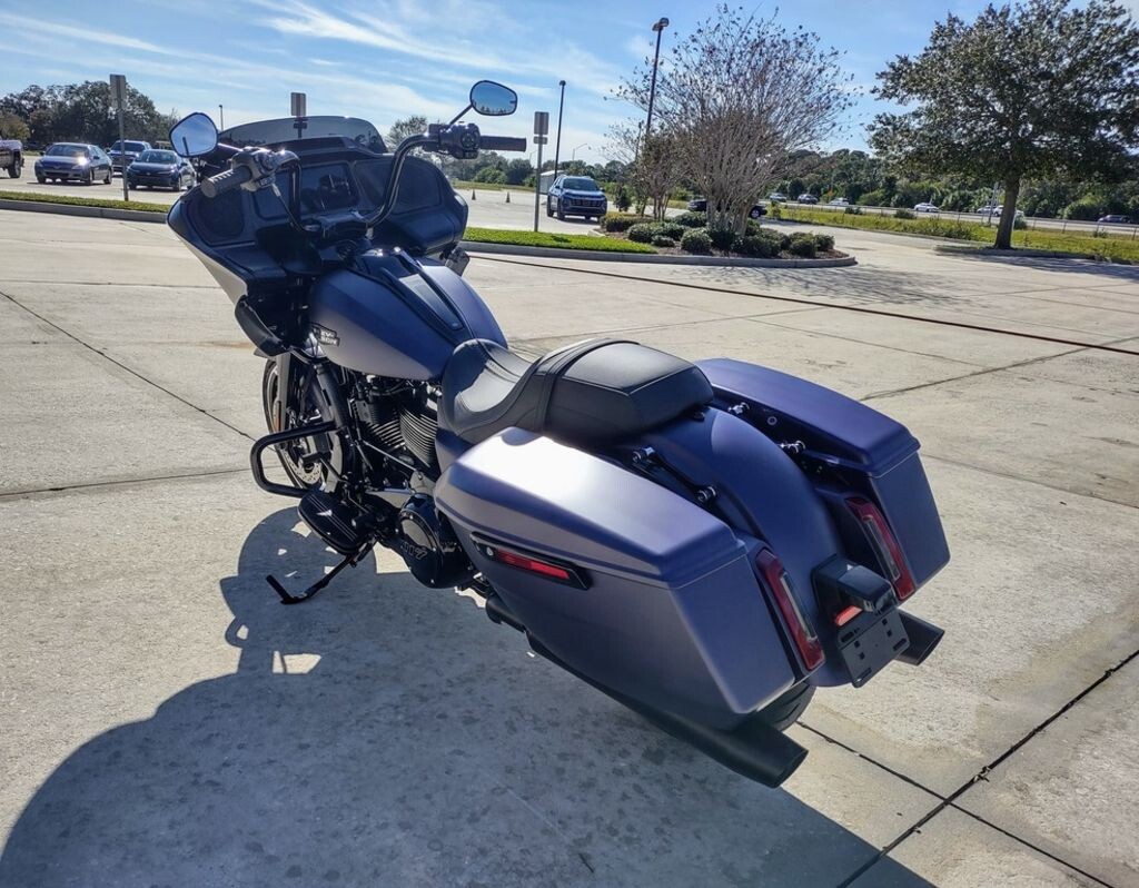 Road Glide - Photo 7