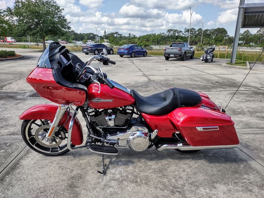 Road Glide - Photo 6