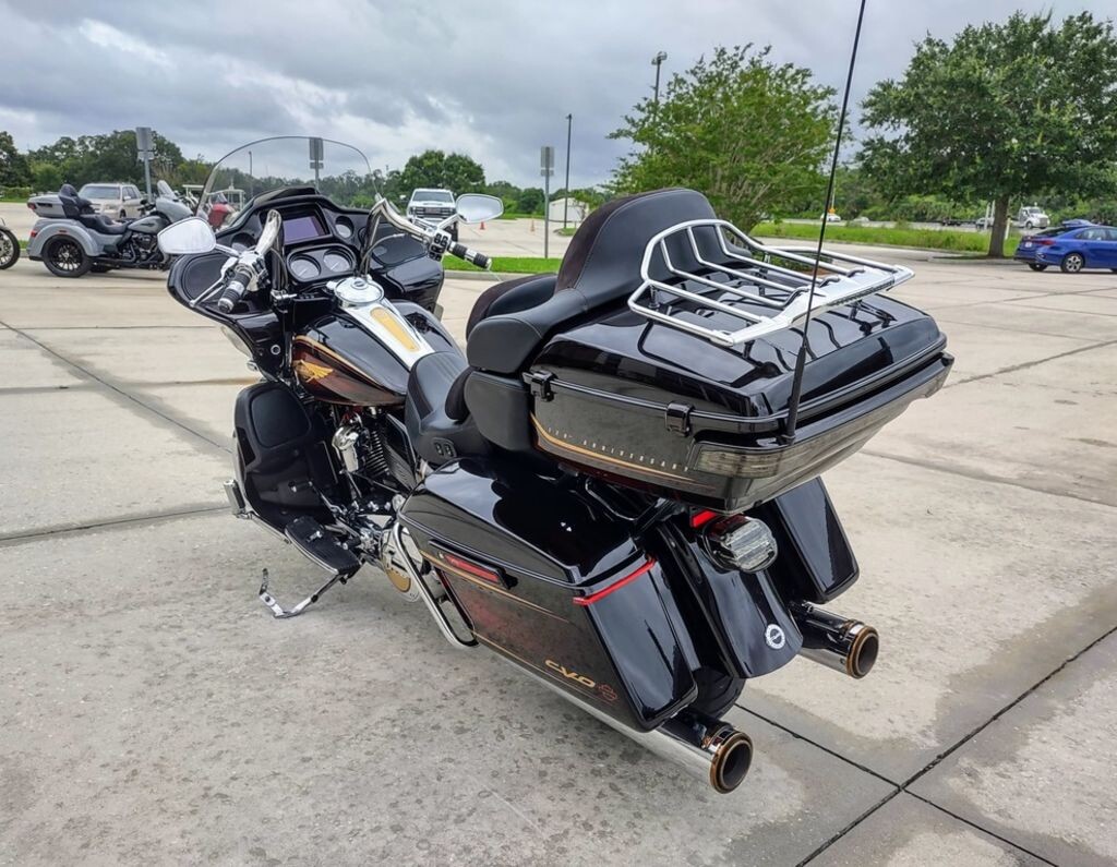 Road Glide LTD Anniversary - Photo 7