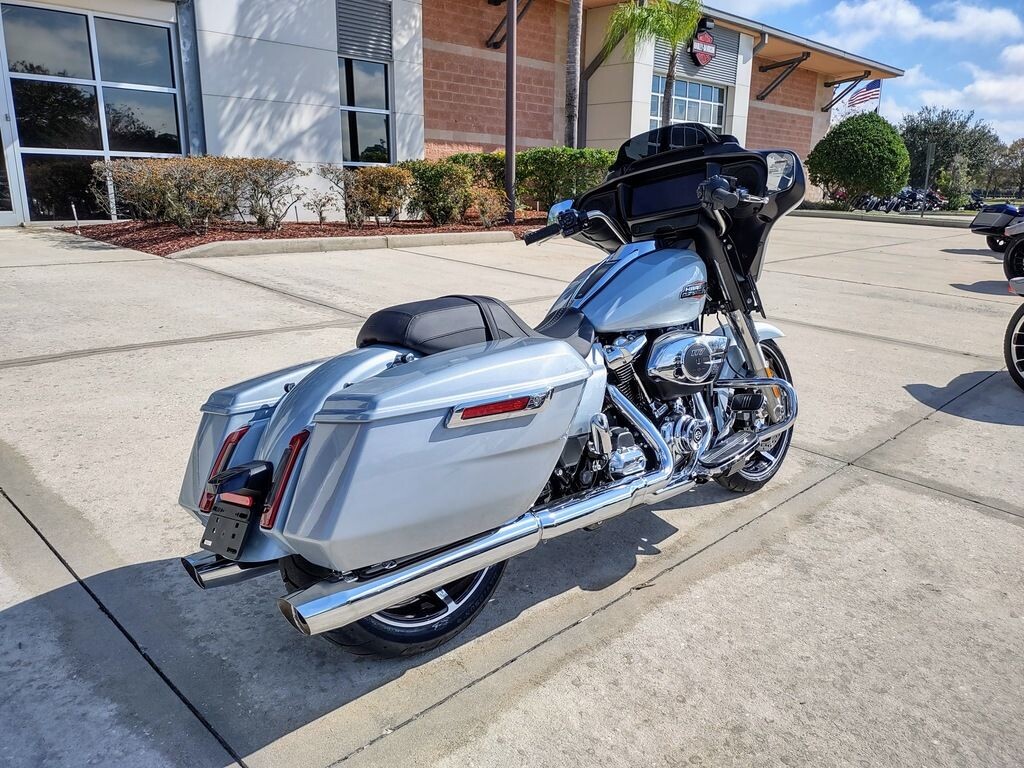 Street Glide - Photo 3
